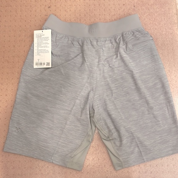 Lululemon Grey Short 9” Linerless - Picture 2 of 3